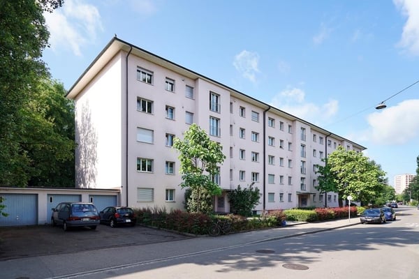 Tolle 2.0 Z-Wohnung im Hegenheimerquartier 1