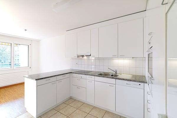 Schöne 4.5 Zimmer Wohnung in Aesch 2