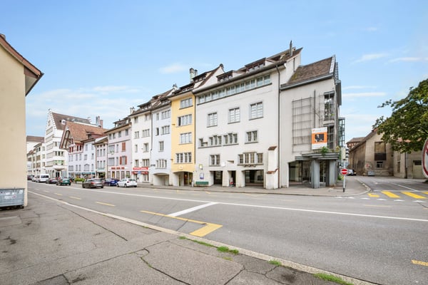 Befristet bis 30.09.2027 - Helle 1.5-Zimmer-Wohnung im Herzen der Altstadt 2