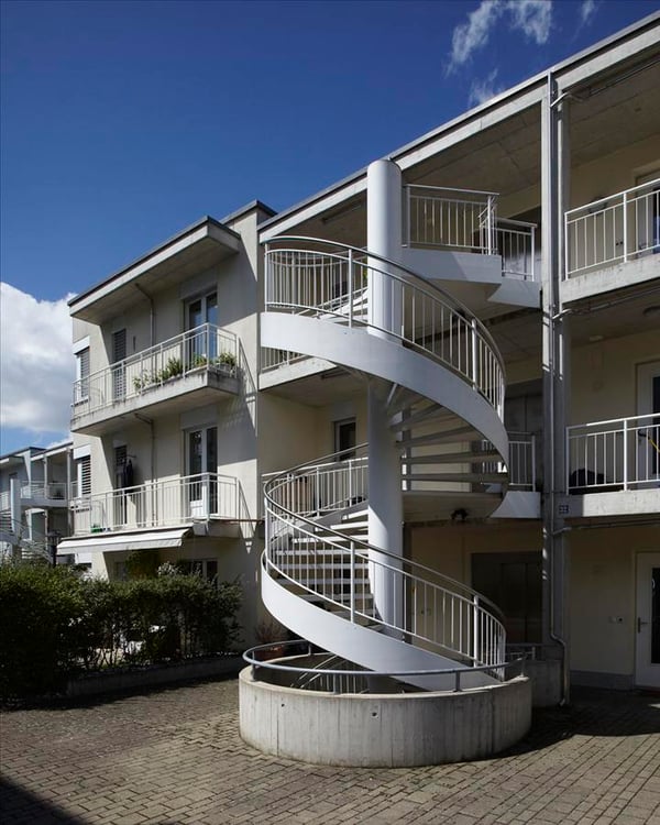 Grosszügige 1.5 Zimmer-Wohnung mit Gartensitzplatz 2