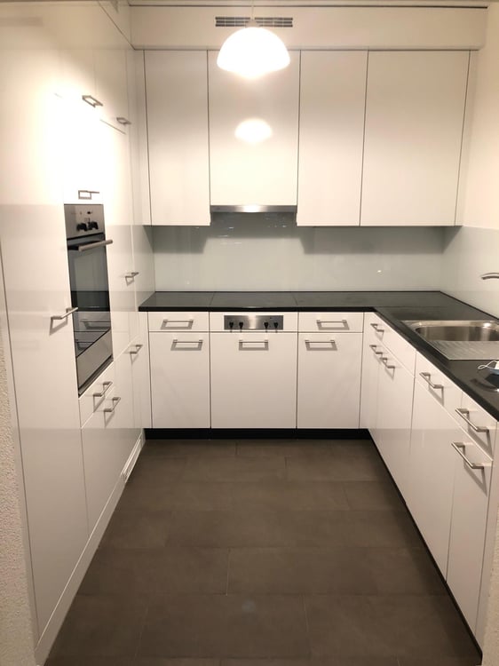 Lifestyle mit kühler Eleganz in der Überbauung Accu 3