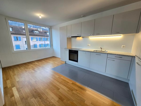 Joli appartement de 4.5 pièces au centre de Sion ! 2
