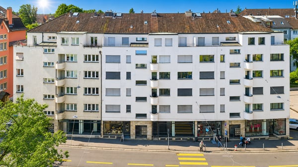 Sonnige 2.5-Zimmer-Wohnung im Seefeld - modern, zentral & mit Balkon 1