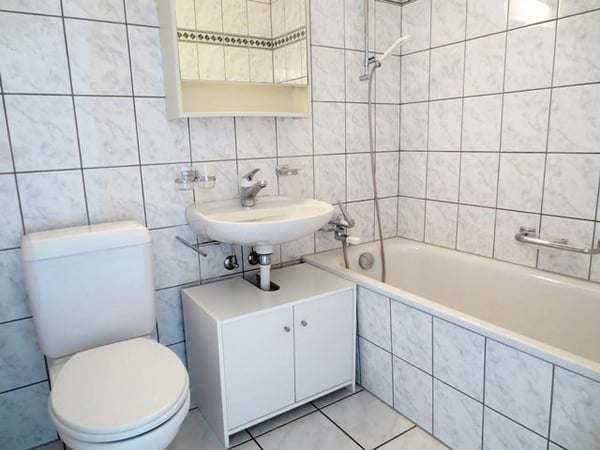 Ruhige Lage: schöne 3-Zimmer-Wohnung mit Balkon, 3. OG 4