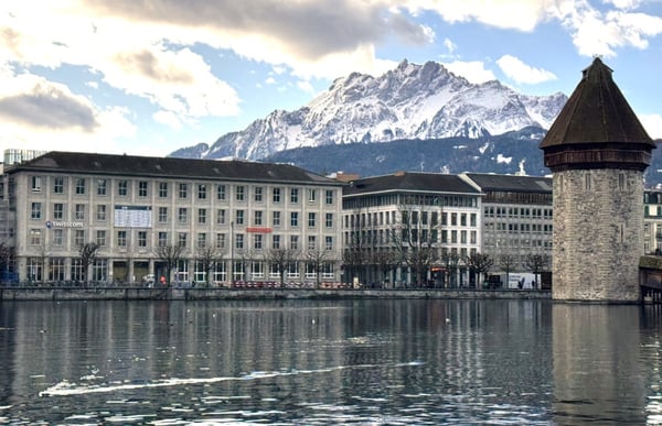 Wohnen direkt an der Reuss und beim Wasserturm! 3