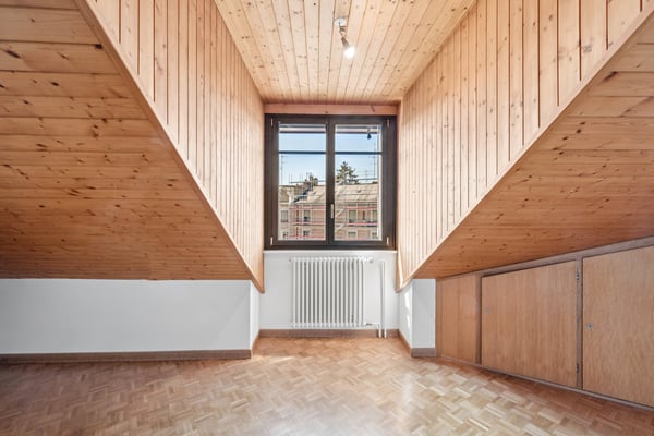 Appartement mansardé et rénové avec 3 chambres Rue de Tronchin 26 6