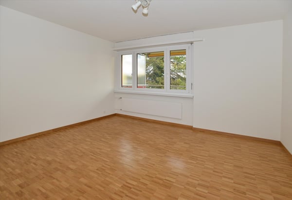 Grosszügige, moderne 2.5 Zimmer-Wohnung