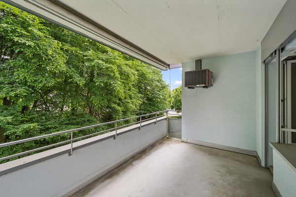 Raum für Ihre Vision: 70 m² Praxis- oder Bürofläche in Oberwil 8
