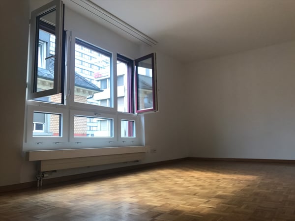 4-Zimmer-Wohnung im Herzen von Oerlikon  urban, zentral, befristet verfügbar 2