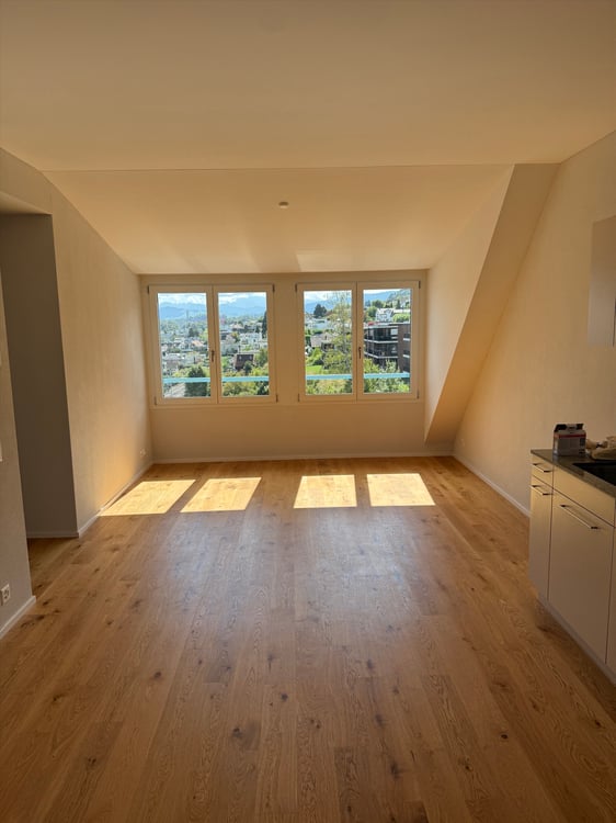Moderne 3.5 Zimmerwohnung direkt am Bahnhof Horgen Oberdorf 2