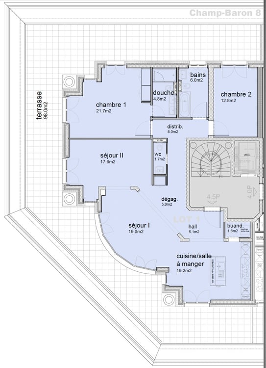 Splendide appartement en attique avec grande terrasse 12