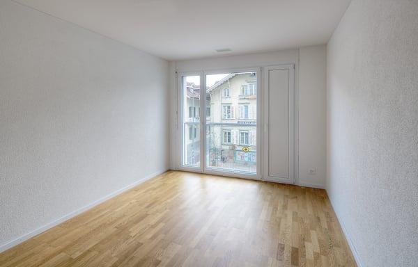 Neu ausgebaute 2.5-Zimmer-Wohnung im Rexmax Thun 5