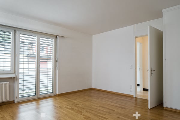Grosszügige Stadtwohnung 3