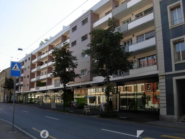 Grosszügige Stadtwohnung 2