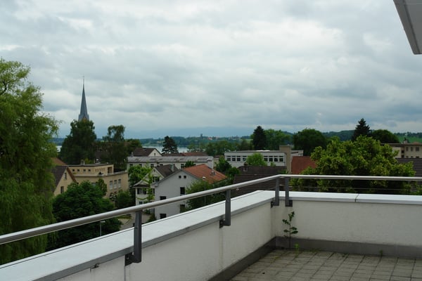 helle 4.5 Zimmer-Wohnung im Zentrum von Pfäffikon 6