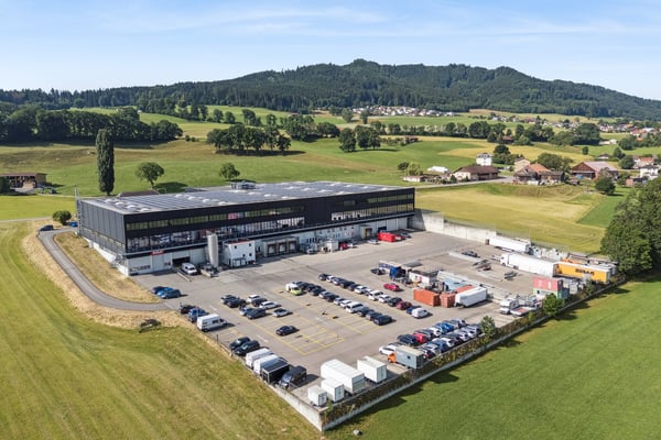 Halle industrielle à louer  accès immédiat autoroute de Rossens 2