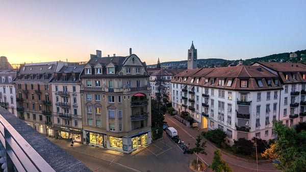 Sonnige 2.5-Zimmer-Wohnung im Seefeld 9