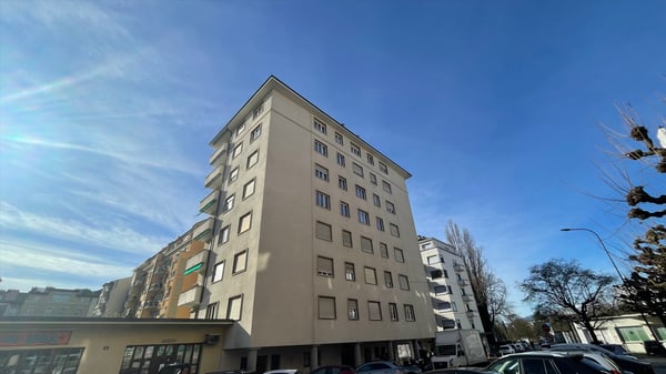 Appartement 3 pièces situé dans le quartier de St Jean 1