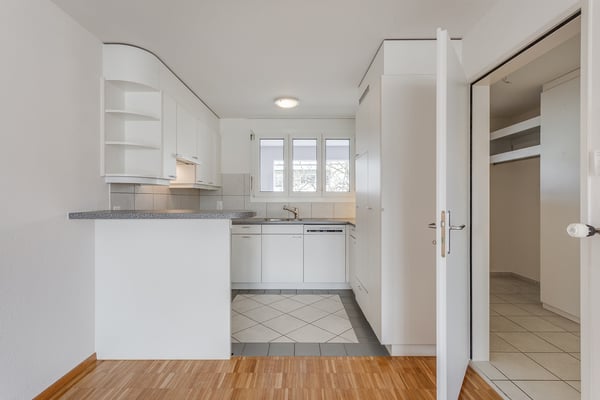 Maisonette-Wohnung mit grosser Terasse! 3