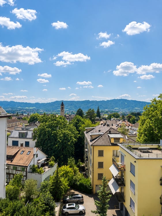 Charmante 4-Zimmerwohnung an begehrter Lage in Zürich-Hottingen 1