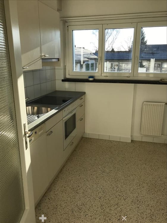 Grosszügige Wohnung Nähe Bözingenfeld! 3