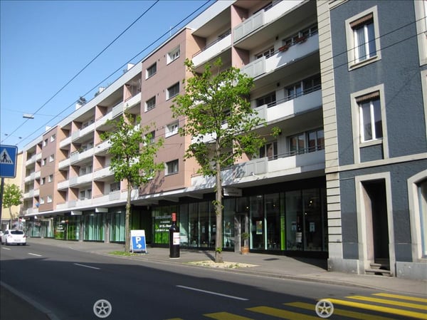 Grosszügige Wohnung Nähe Bözingenfeld! 1