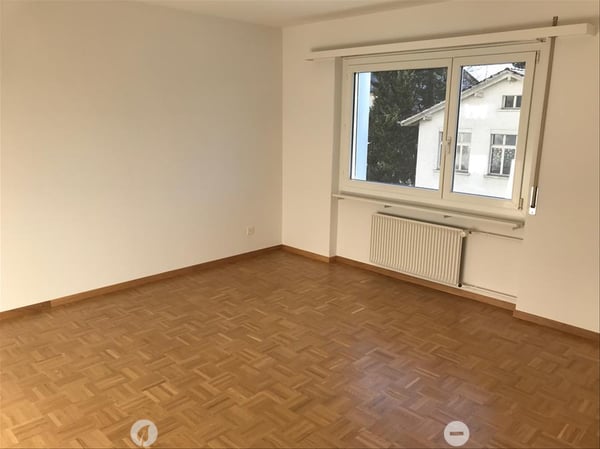 Grosszügige Wohnung Nähe Bözingenfeld! 5