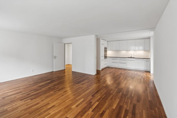 Moderne 2.5 Zimmerwohnung in der nähe vom Schaffhauserplatz 1
