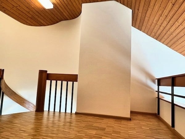 Nähe SBB -  Top Maisonette-Wohnung mit Cheminee 8