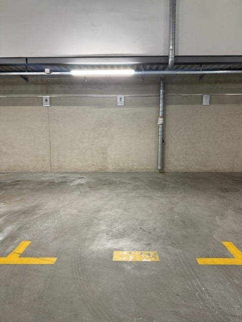 Zentral gelegener Einstellhallenplatz - Nähe Basel SBB 4