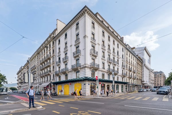 Magnifique duplex rénové de 7 pièces avec balcon au coeur de genève 1