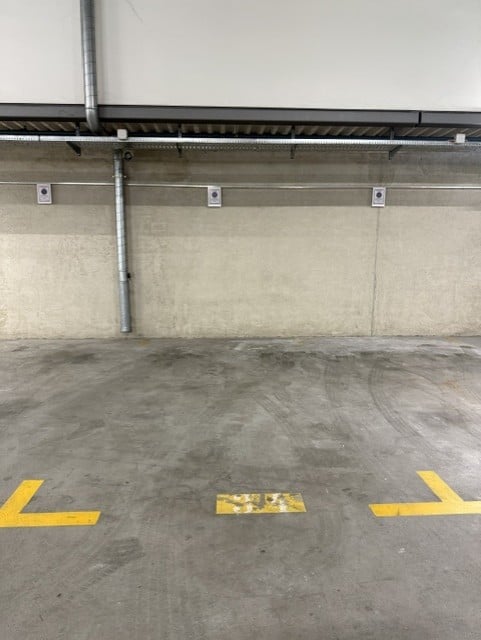 Zentral gelegener Einstellhallenplatz - Nähe Basel SBB 4