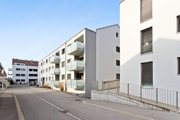 Beau logement spacieux et moderne 2