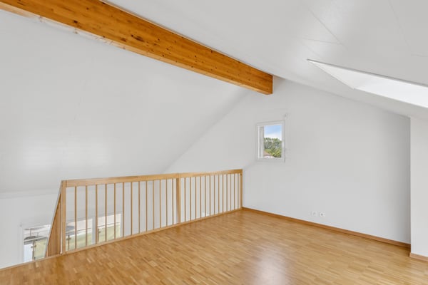 Beau logement spacieux et moderne 9