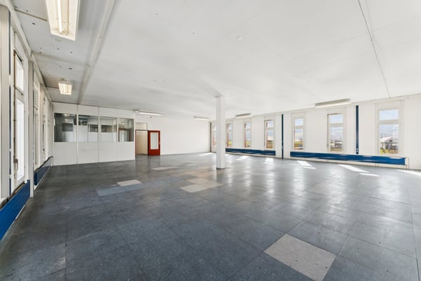 Viel Raum für Ihre Ideen 200 m² helle Gewerbefläche an bester Lage 4