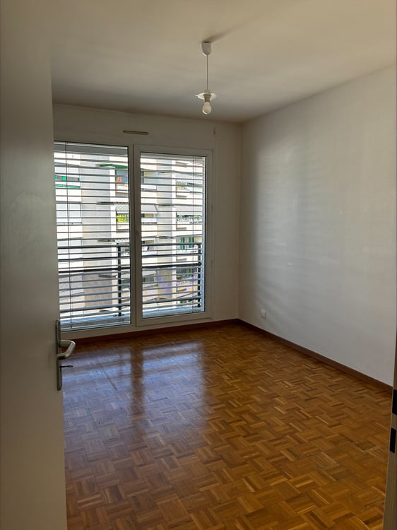Appartement lumineux de 2 pièces situé Rue Daubin 22, 1203 Genève 7