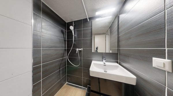 Exklusive und moderne Wohnung an der Reussinsel 7