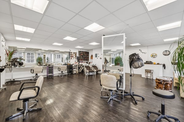 Coiffeur Lokal an bester Lage in Basel 3