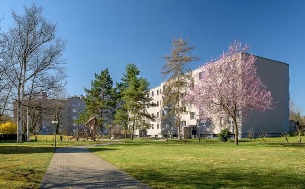 Ihr neuer Einstellhallenparkplatz 6