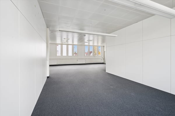 Viel Platz für Ihre Ideen  293 m² lichtdurchflutete Gewerbefläche in Top-Lag 7