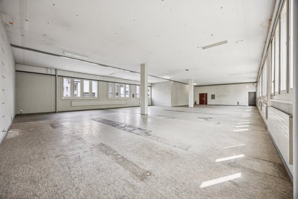 Viel Raum für Bewegung und Erfolg  267 m² Gewerbefläche mit zahlreichen Park 8