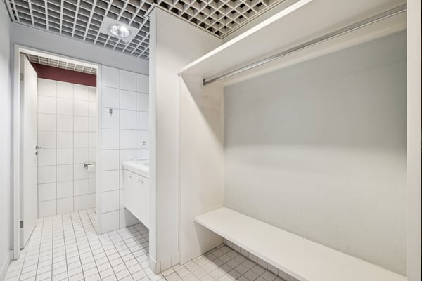 Attraktive Bürofläche mit Fitness-/Praxis-Ausbau in Rapperswil! 9