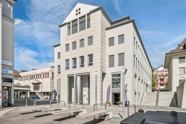 Attraktive Bürofläche mit Fitness-/Praxis-Ausbau in Rapperswil! 1