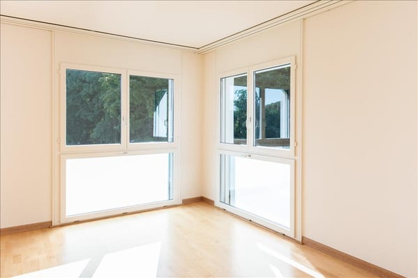 Magnificent duplex penthouse with view over the lake and large terraces 6