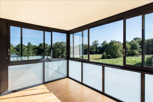 Magnificent duplex penthouse with view over the lake and large terraces 12