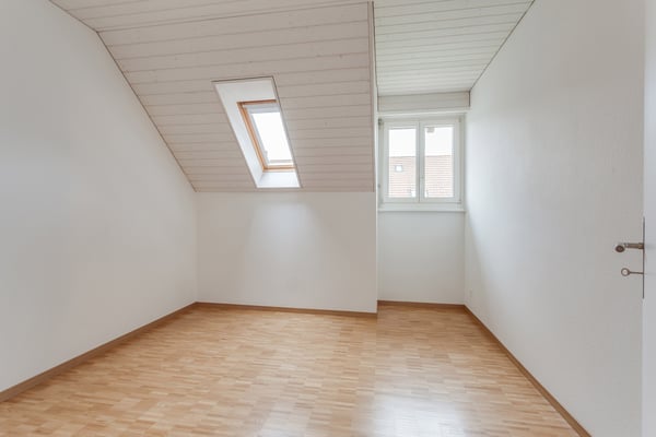 Mieten ohne Kaution - 2-stöckige Dachwohnung im Grünen 9