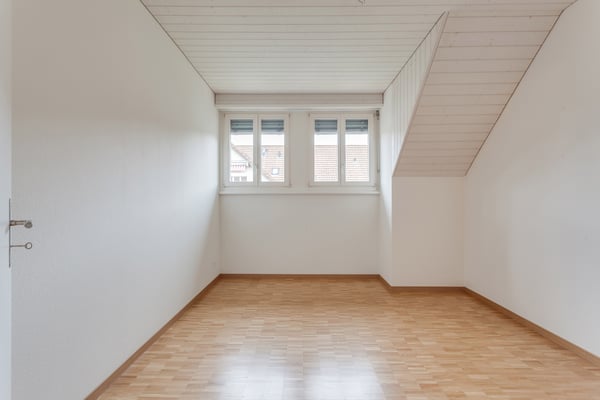 Mieten ohne Kaution - 2-stöckige Dachwohnung im Grünen 7