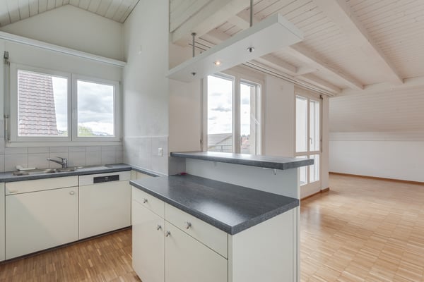 Mieten ohne Kaution - 2-stöckige Dachwohnung im Grünen 2