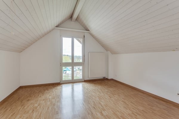 Mieten ohne Kaution - 2-stöckige Dachwohnung im Grünen 8