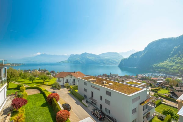 Mieten ohne Kaution - Luxuriöse Terrassen-Attikawohnung in Hergiswil